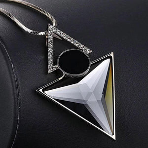Black Crystal Collier Geometric Pendant Verkadi.com