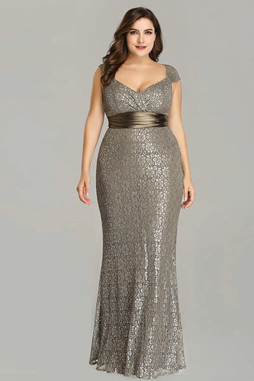 Elegant Plus Size Vintage Mermaid Lace Sleeveless Gown Dress