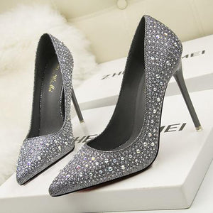 Fashion Elegant Crystal Topped Pointed Toe Sandals Verkadi.com