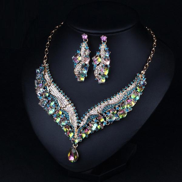 Rhinestone Discolored Cubic Crystal Jewelry Set Verkadi.com