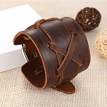 Leather Alloy Clasp Bracelet