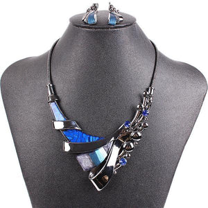 Gunmetal Plated Crystal Resin Jewelry Set Verkadi.com