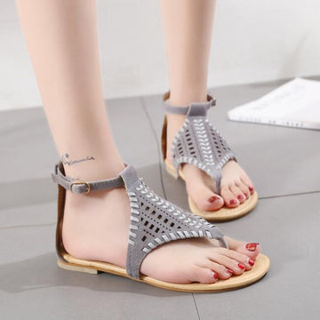 Comfortable Hollowing Thong Flat Sandals