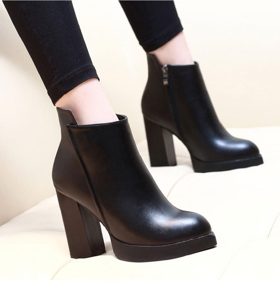 Women's Boots: Booties & Heeled Boots | LOUIS VUITTON ®
