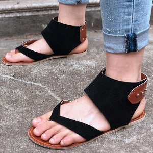 New Clip Toe Metal Rivets Roman Style Flat Sandals