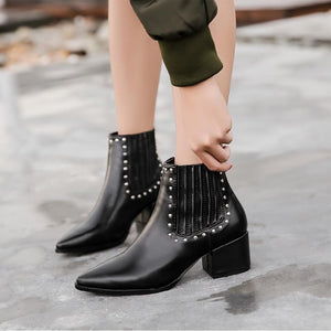 Riveted Chelsea Pointed Toe Ankle Boots Verkadi.com
