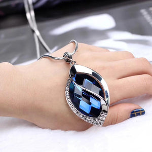 Blue Oval Crystal Collier Geometric Accent Pendant