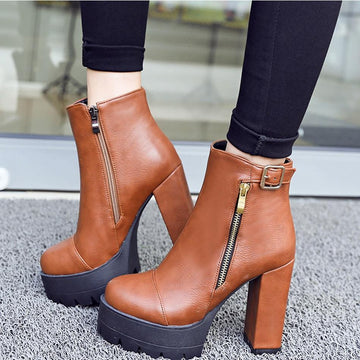 Stylish Chunky High Heels Buckle Round Toe Platform Boots Verkadi.com